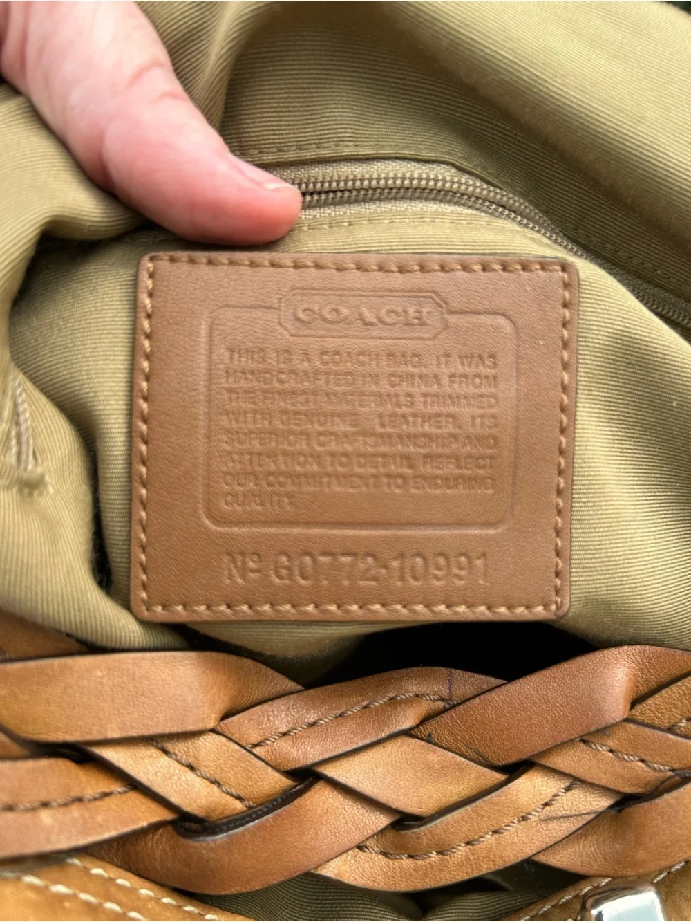 Coach Beige & Tan Signature optic twilly included!
